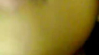 মন্থন একটি সাদা বর্হিবাস মধ্যে দাসী, রান্নাঘর পরিষ্কার, সুস্বাদু পোঁদ বাংলা video sex